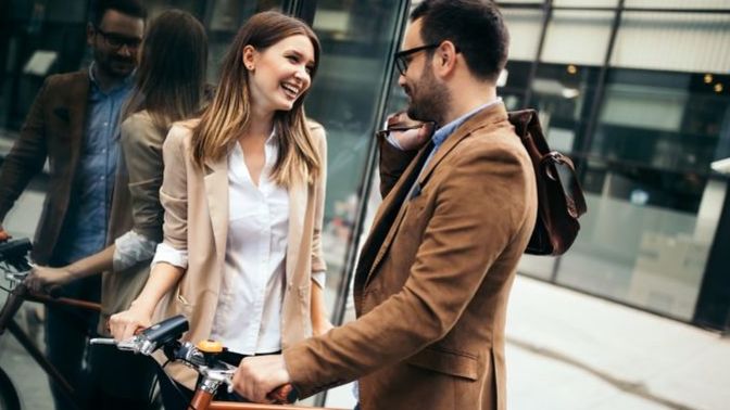 Has anyone else had a boss/teacher flirt with/hit on them?