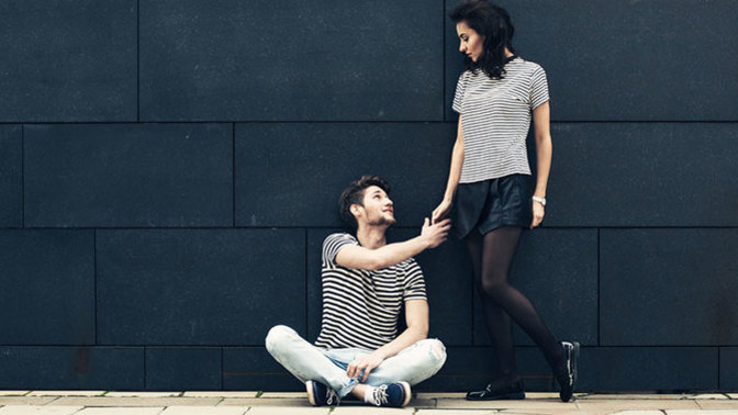 How to tell if a guy likes you vs just a friendly person?