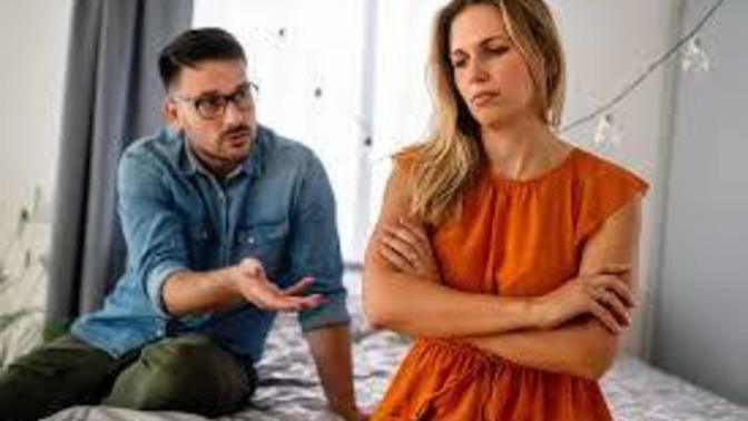 What does gaslighting mean in a relationship?