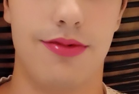 Girls, My girlfriend made me up, what do you think of the makeup she did on me?