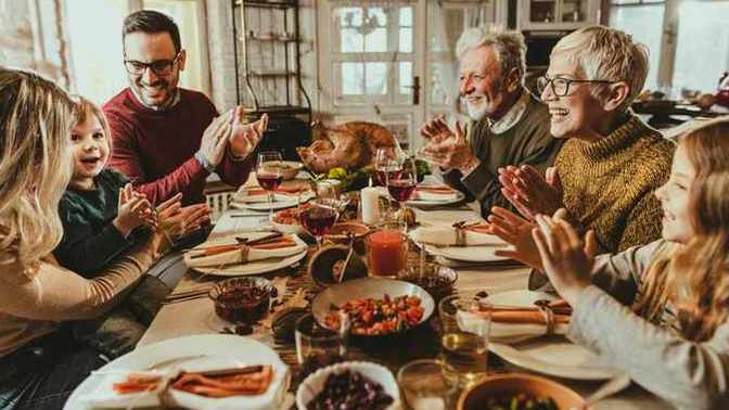 For those of you in a relationship, whose family takes priority during the holidays? Is it the boyfriends/husbands or girlfriends/wife’s?