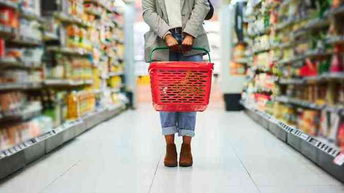 Who does most of the grocery shopping in your relationship? Is anyone like me, where you would rather do it because you know the right stuff to get?