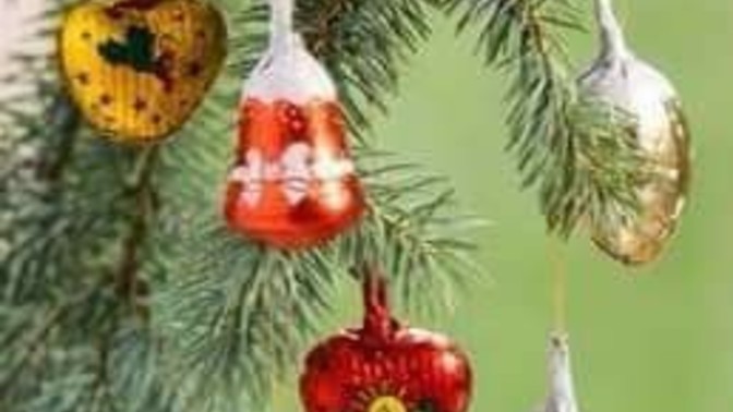 What is your favourite Christmas tree edible decoration?