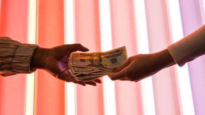 Someone gave you $10,000 for no reason, what percentage of that money would you give to your friend?