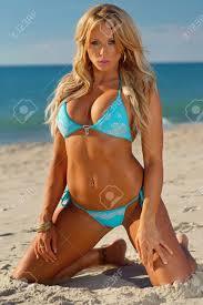 Do guys general love thick or thin women?