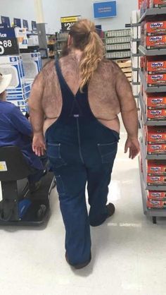 Do you think guys should be more into fashion and girls less so? or maybe its fine that way?