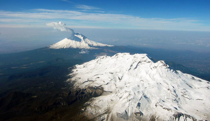 Izzataccihuatl and the Popocatepetl 