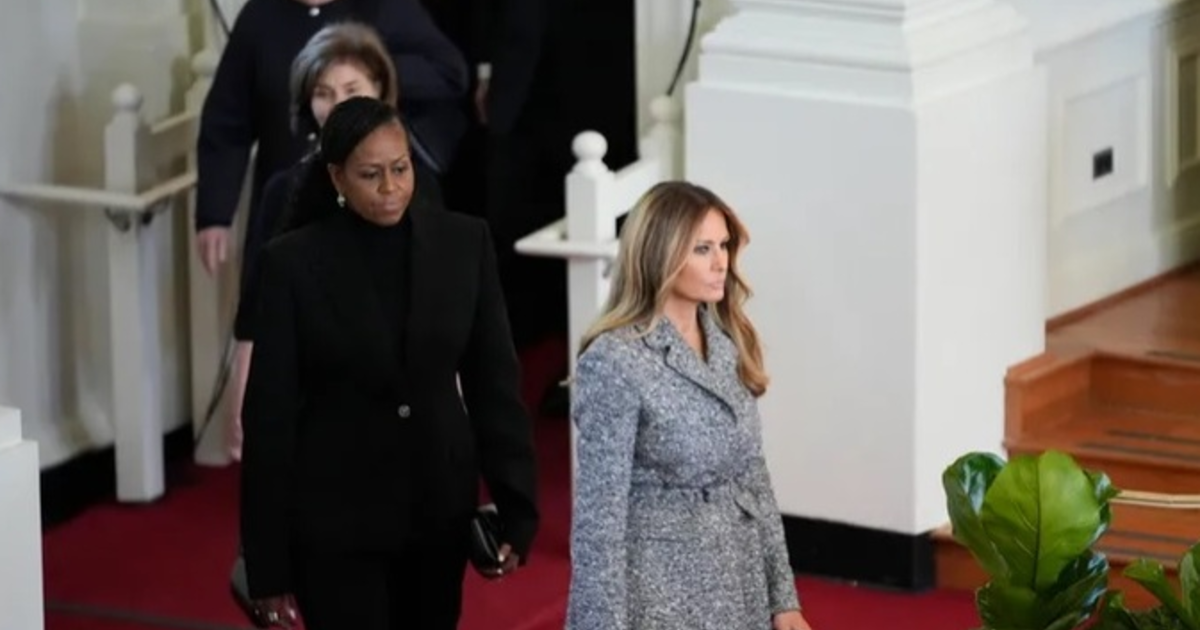 Who wears GREY to a funeral? - GirlsAskGuys