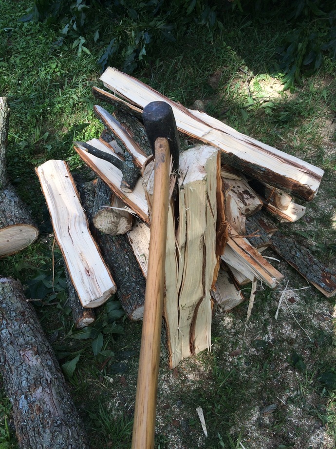 Heavier Axe Maul makes it easier to split