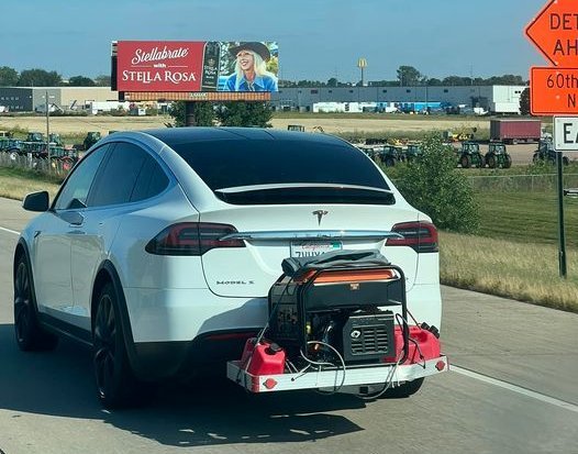 3,000 auto dealers have sent Joe Biden a petition declaring that they do not want to be mandated to sell electric cars. Are they right?