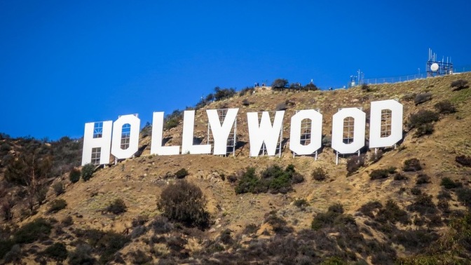 Hollyweird: I am content w/being an average person. Was there ever a time u wanted to be a star but now glad ur not due to the weirdos?