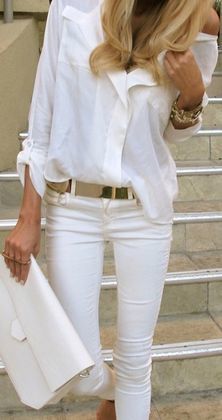 How should women in their forties dress?