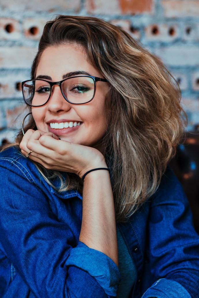 Eye Glasse on the opposite sex... your thoughts?