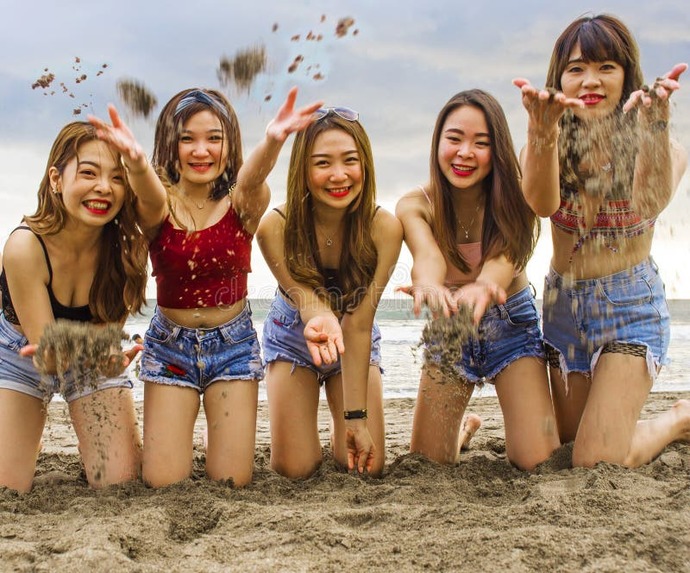 do asian women appeal to white guys and black guys?