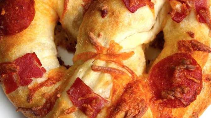 Would you eat pizza on a pretzel?