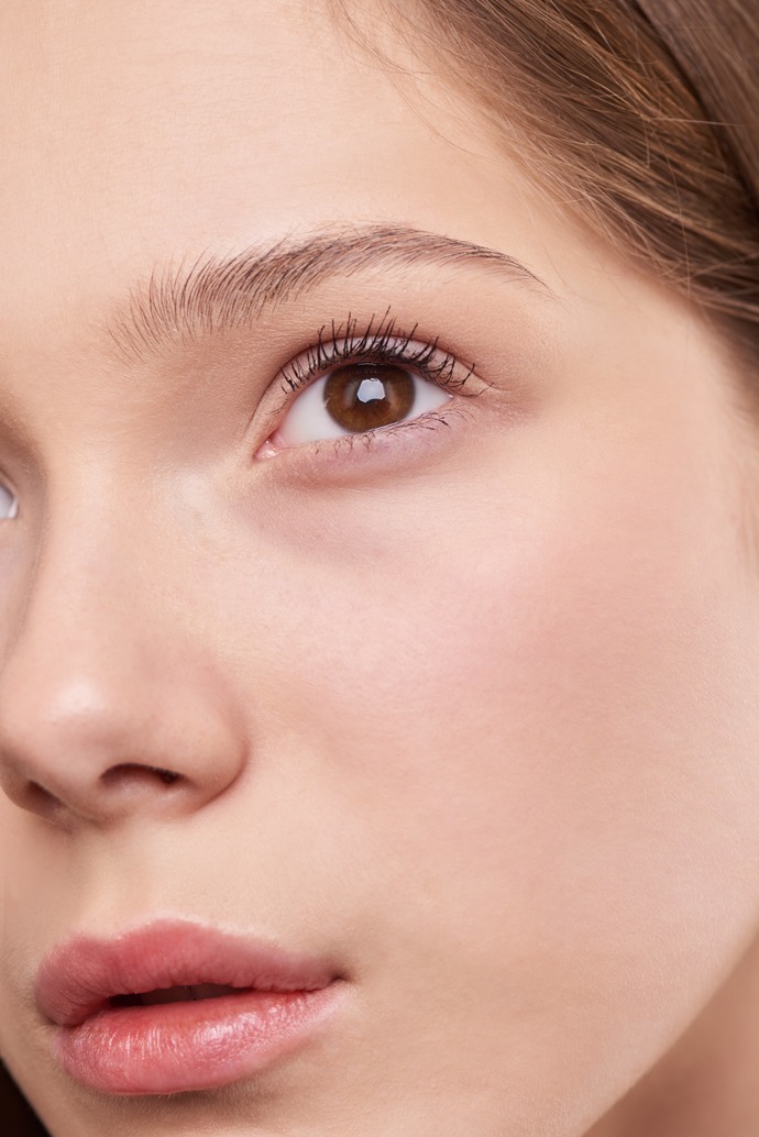 Girls, do you prefer light, heavy makeup or non at all?