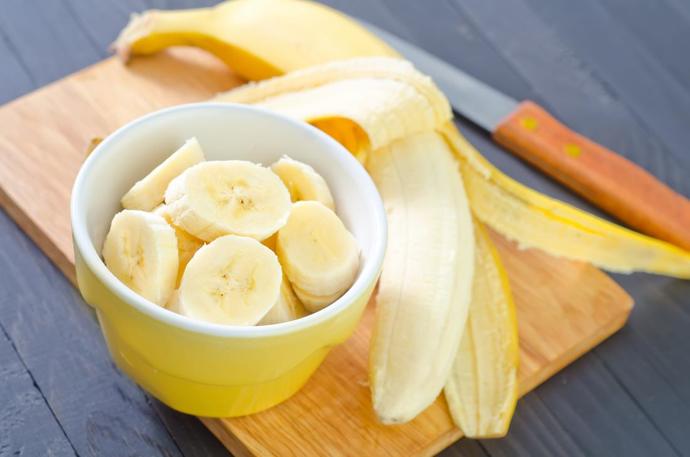 Which fruit do you like more ?