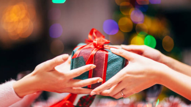 Christmas Contest: Do you think it is better to give or receive presents on Christmas or in general and why?
