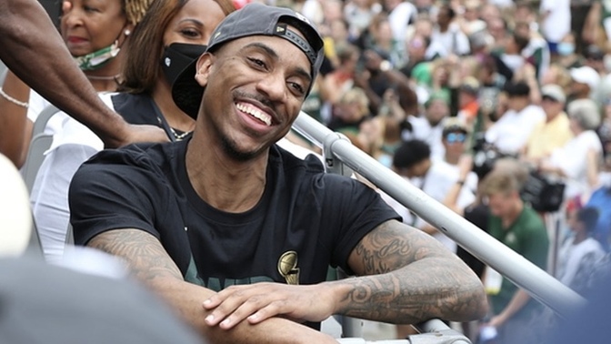Is it rude to tell your girlfriend that she looks like Jeff Teague?