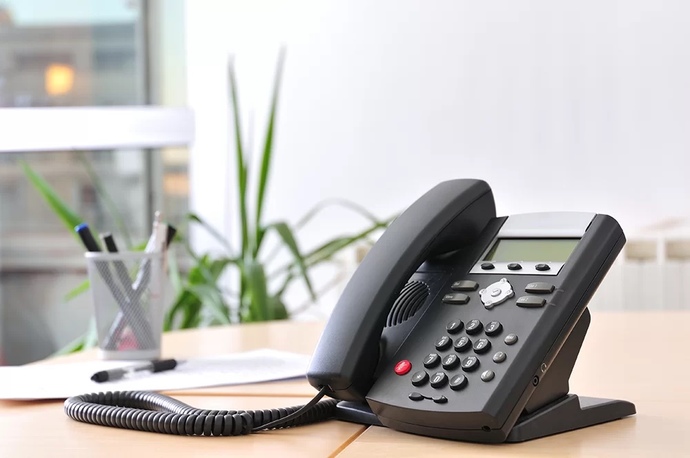Does anyone still have a landline?