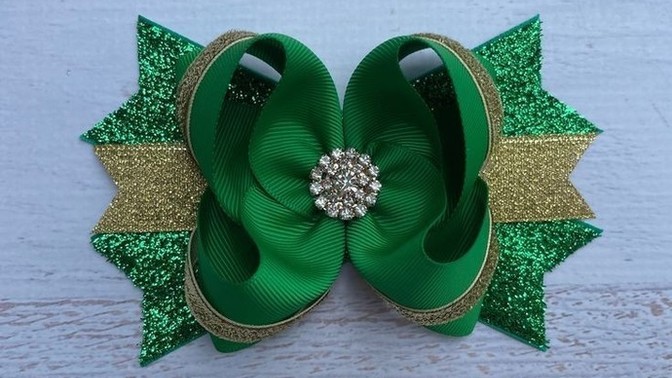 I forgot my hair accessoire I planned to wear on Christmas eve at home. Can I use a ribbon present decoration as replacement or is that too weird?