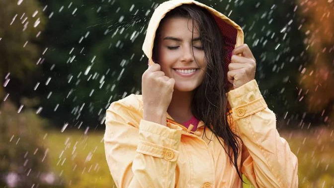 It's raining! Don't you just love the rain?