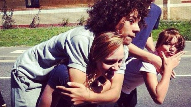 How should We do a piggyback race with classmates?