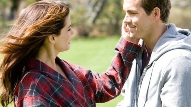 What is the first thing that attracts you on the face of the opposite sex / on a potential partner?