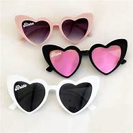 What kind of sunglasses you like?