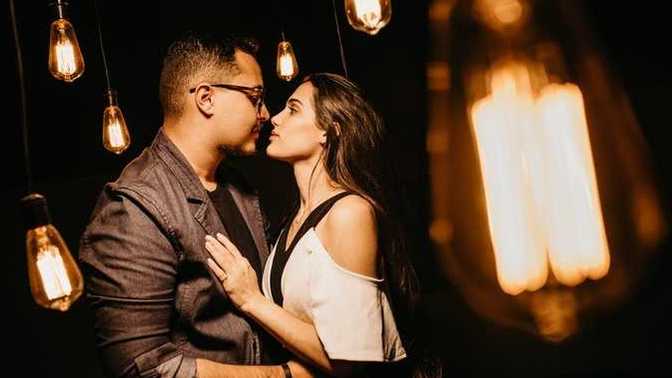 Which qualities do you think make someone irresistibly attractive?