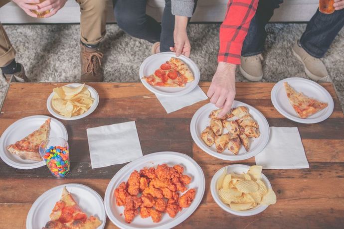 Do you use disposable dishes to eat with?