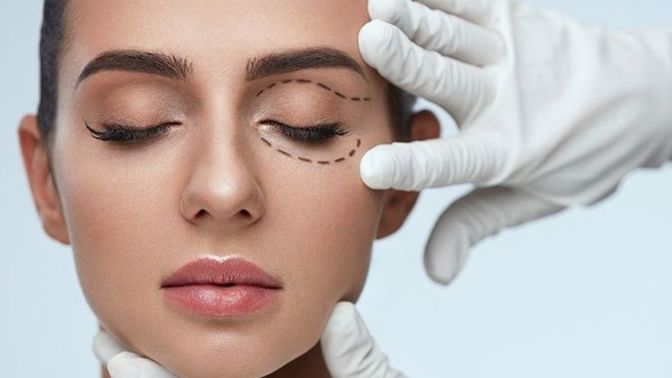 Would you date a person that has had plastic surgery for cosmetic reasons but it wasn’t obvious?