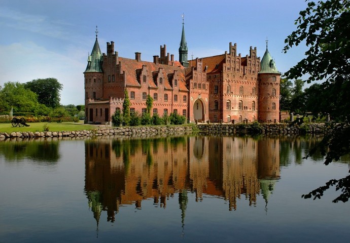 Which of these castles is the best?