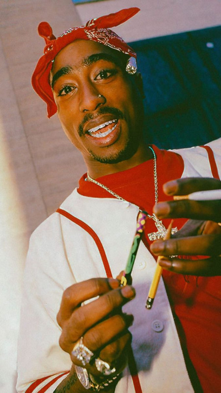 Who made the worst decisions in the end, Tupac or Biggie?