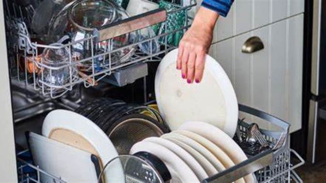 Do you RINSE the dishes BEFORE going in the DISHWASHER?