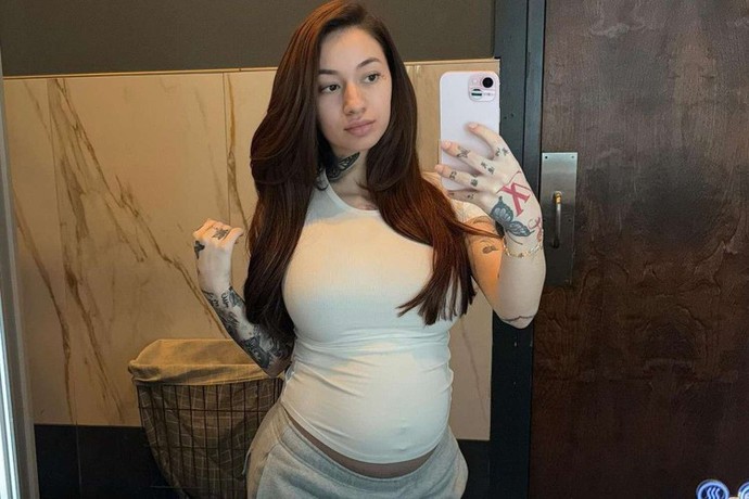 Why is it that trashy white women seem to date black men?