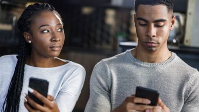 How do you know if a guy is flirting with you?