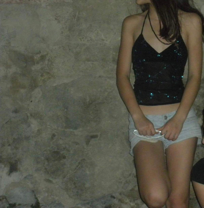 Men who prefer skinny women, why?
