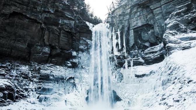 Which nature photo do you find more beautiful?