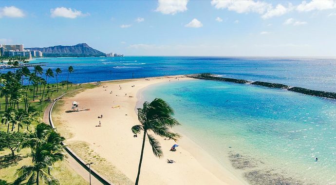 California vs Hawaii. Which state would YOU rather live in?