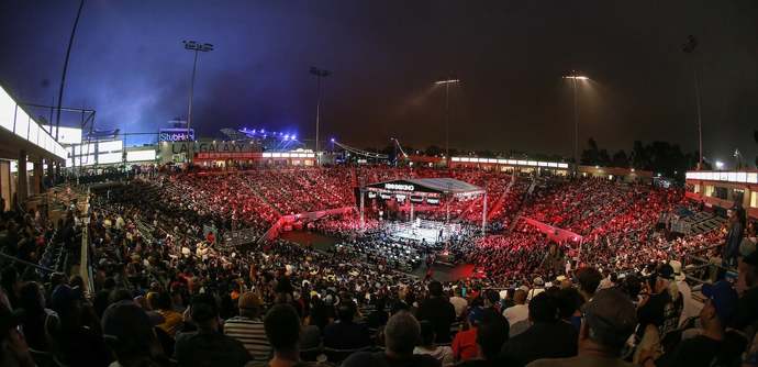Do boxing matches need to take place more in stadiums with big shows/superfights or is there not many top draws in divisions now to make it happen?