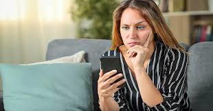 Would it bother you if the person youre flirting with makes spelling mistakes when texting?
