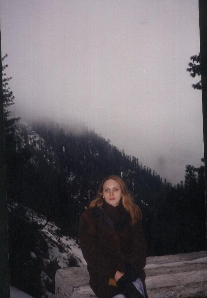 What do you think of this 90s lady?