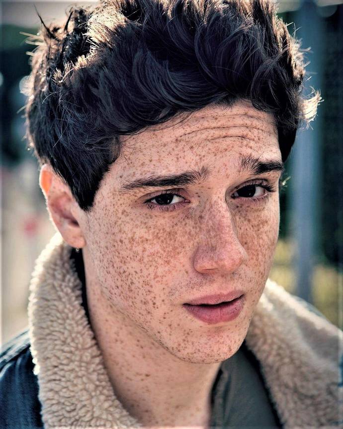 Freckled face - full colour