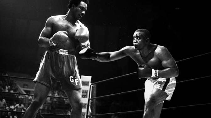Who would win a hypothetical boxing match between 1958 Sonny Liston and 1973 George Foreman?