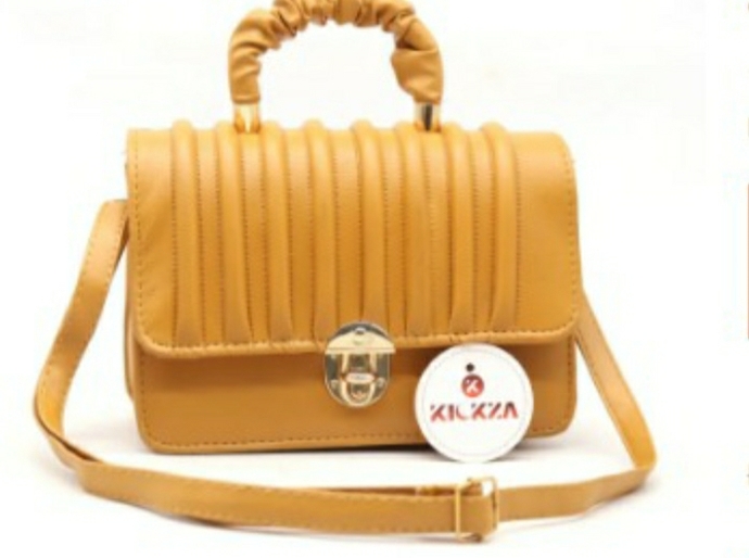 Which bag is pretty to buy?😕 Help me in choosing One?