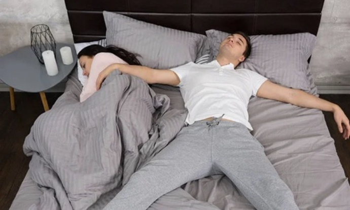 i definitely sleep like this where i prefer the majority of the bed cause it happily reminds me of having the bed to myself