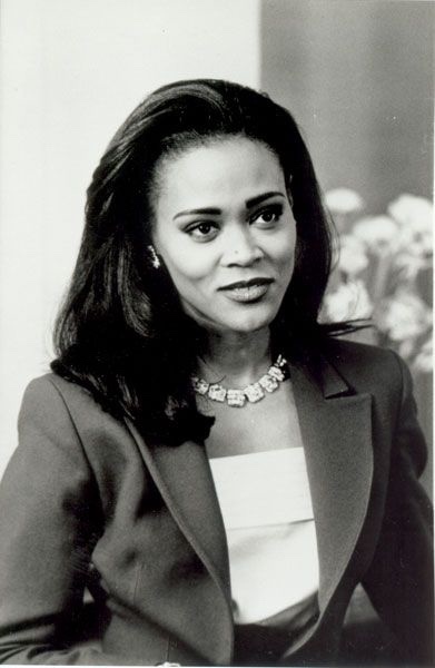 Can We Discuss Robin Givens Hair?