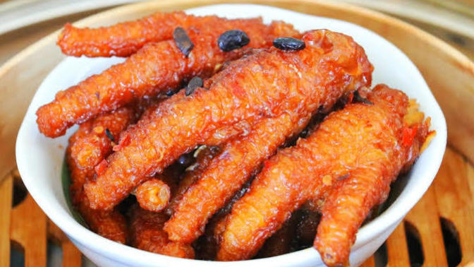 Are you a daring one? Have you ever eaten chicken feet?