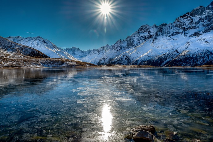 Which landscape do you like more?